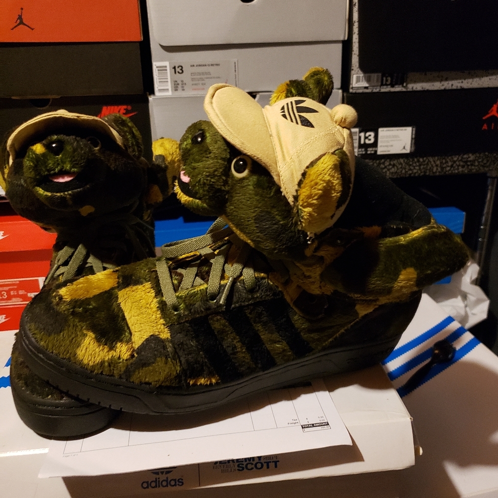 Adidas Jeremy Scott Bear (Cameo)